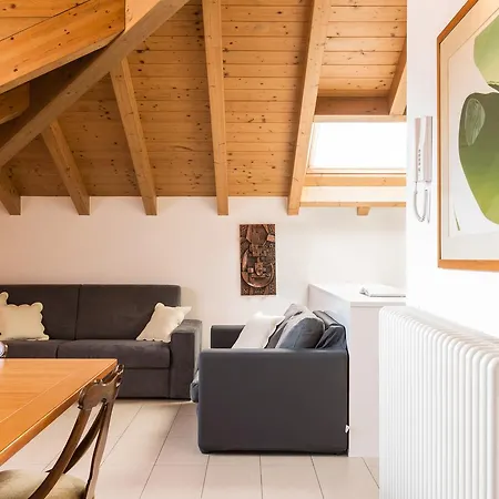 Castelli Apartment *